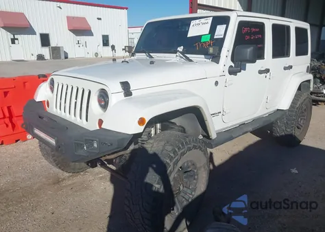 2013 Jeep Wrangler Unlimited Sahara z USA, uszkodzony, nr VIN 1C4BJWEG1DL548057